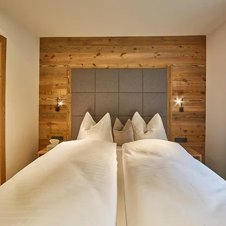 شاليه Dirndl Und Buam *