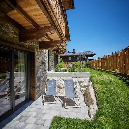 Alpstuga Dirndl Und Buam *