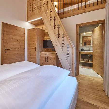 Alpstuga Dirndl Und Buam Saalbach-Hinterglemm