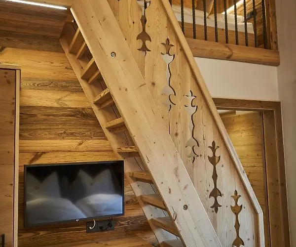 Dirndl Und Buam Saalbach-Hinterglemm