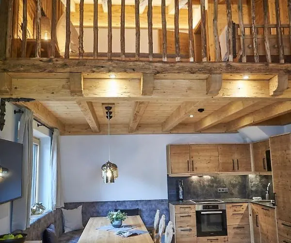 Chalet Dirndl Und Buam *